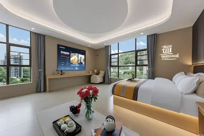 Jiduo Hot Springs Boutique Stay (Fengshun New Century Plaza) Hotels near Yuyi Tangquan Shuishang Paradise