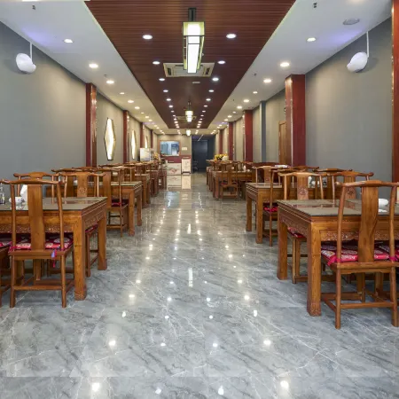 Xinfanghua Hotel (Hejian Xinyulou Branch)