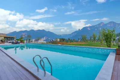 Sanjiafeng Yunqi Homestay (Enshi Grand Canyon Scenic Area) Hotels near Yulong Crevice