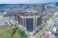 AURORA E-Sports Hotel（Kunming Derun Langyue Bay Agricultural University Branch）