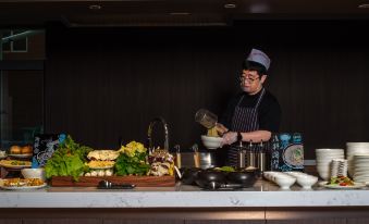 Dalian Zhongshan Square Zhongshan Road Atour S Hotel