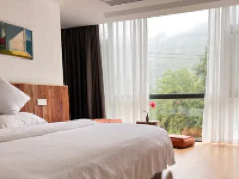 Jiuhuangshan Weijianshan Homestay Hotel di Provinsi Beichuan