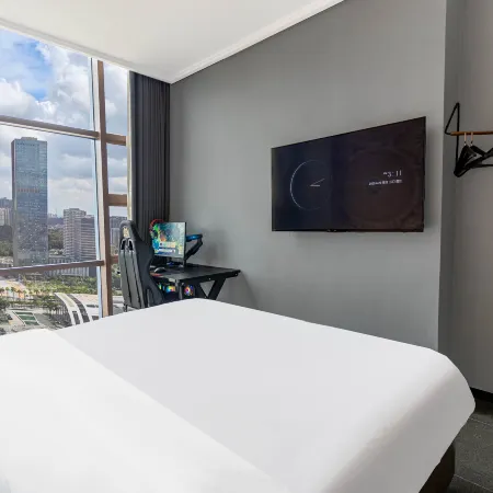 Moxi E-sports Hotel (Jiangmen Wanda Plaza Huiyue Rongcheng Store)