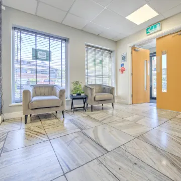 GO2 Gloucester Hotel by OYO