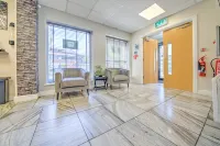 GO2 Gloucester Hotel by OYO