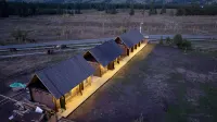 Muye• Vacation Time Snow Mountain View Resort Homestay (Kanas Scenic Area Branch) Hotels near Guanyu Pavilion
