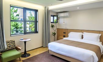Songjian Xiaoyin Homestay (Changbai Mountain North Scenic Area Distribution Center)
