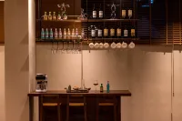 Tengchong Dongpo Song's Aesthetic Hot Spring Hotel (Heshun Ancient Town Branch) - Bar