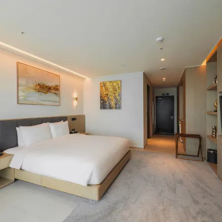 Wave M Hotel West