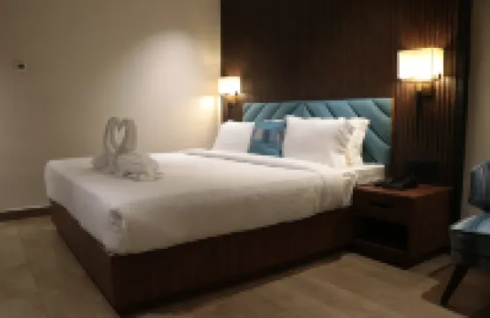 โรงแรม เอ็นเอช ฮิลส์ โรงแรมใน