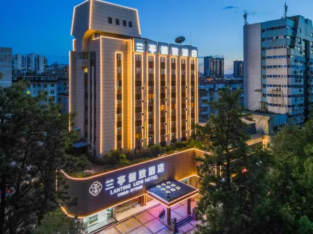 Lanting Lijing Hotel (Jiangnan Song City Cultural and Historical Tourism Area Branch) Отели рядом с достопримечательностью «The Ancient Bridge»