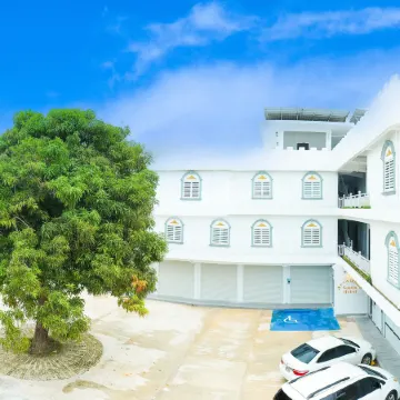 Snowwhite castle hotel