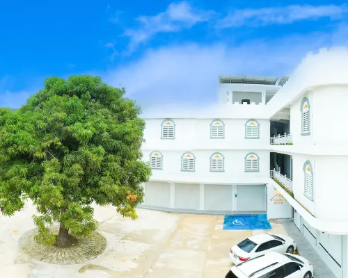 Snowwhite castle hotel Hotels in Saipan