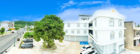 Snowwhite castle hotel