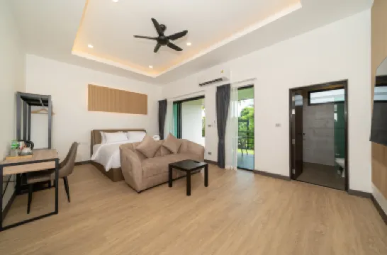 DC Resident Phuket シャロン桟橋周辺のホテル