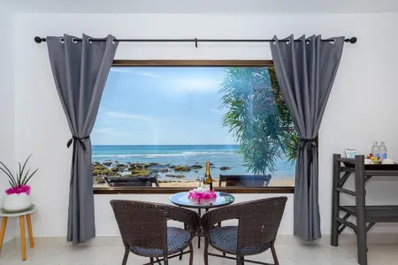 Lanta Beachfront Resort Отели рядом с достопримечательностью «Thung Yee Pheng Mangrove Forest»