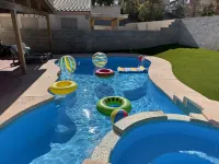 Pool Villa Newly Remodeled 10+ Min to Strip - วิลล่า