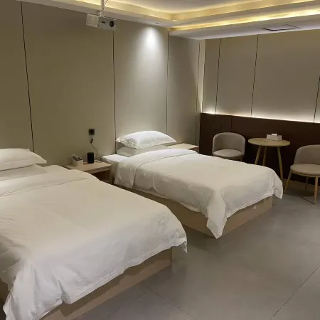 Linfen Xinhai Yuexin Hotel (Shenglong International Pingyang Plaza)