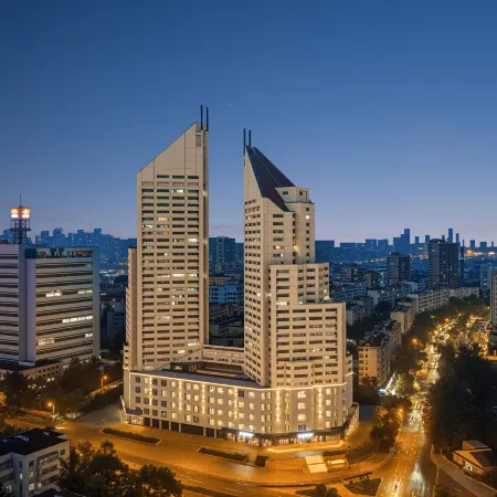 Crystal Orange Qingdao May Fourth Square the MixC