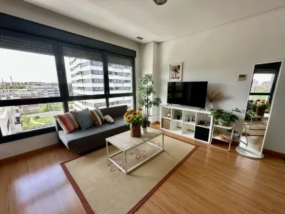 Modern apartment Near city center, Airport,  Metro Hotel a 