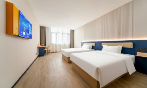 7 Days Hotel (Jinan Linkong Subway Station Yaoqiang International Airport)