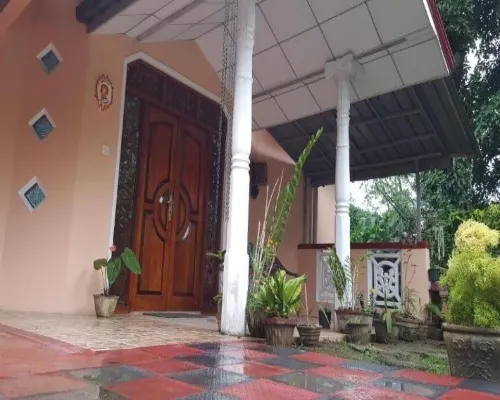 Lalanga Homestay Hotels near Kandy Clock Tower