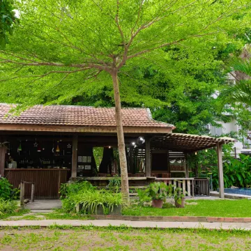 Kep Arunrass Boutique