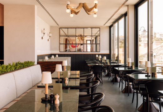 레벨로 호텔 & 스파 수영장