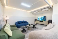 KN9 Holiday Villa