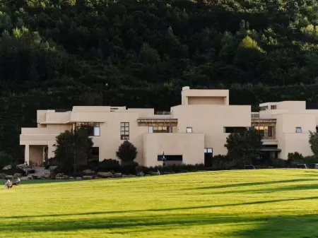 Author's Room Hotel (Anaya Jinshanling)