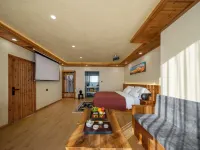 Lixian  Hidden Wonderland · Snow Mountain Luxury Resort Manor
