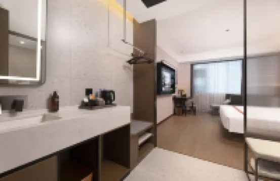 Green Eastern Hotel (Guli Ancient Town Branch, Southeast Development Zone, Changshu) Hotels in Changshu