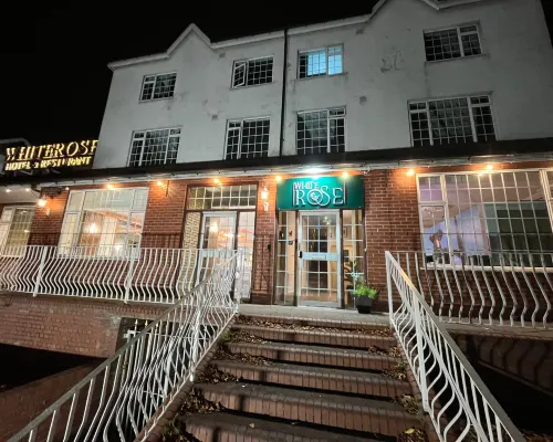 White Rose Hotel & Restaurant - Leeds โรงแรมในลีดส์