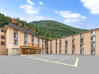 Vienna Hotel (Jiuzhaigou Eternal Love Scenic Area Branch)