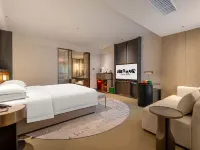 Yanguan Chaolezhicheng Old Town Hotel 하이닝 호텔