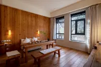 Yushe Hotel (Luoyang Longmen High-speed Railway Station Sports Center Branch) - Jacuzzi