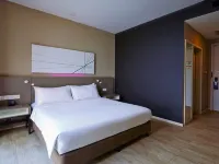 Grand Charis Hotel Hotels near Sri KDU Schools