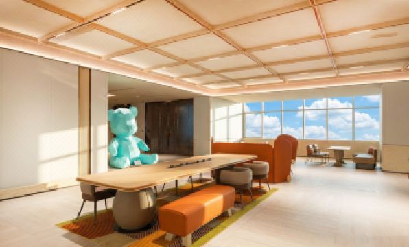 Dorsett Wuhan (walking street)