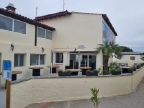 MOBILHOME SOLEIA MAR ESTANG SIBLU VILLAGE  - Front de mer Accès plage privé CLIM 2SDB Canet Hotels in Canet-en-Roussillon