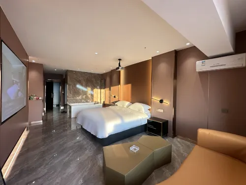 RICH Hotel - Homestays