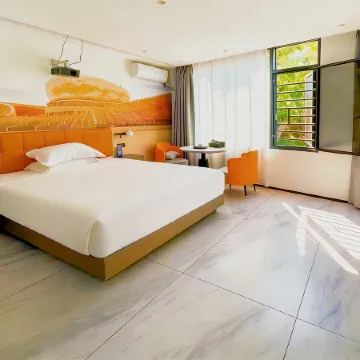 Wuping Hampton Residence Hotel