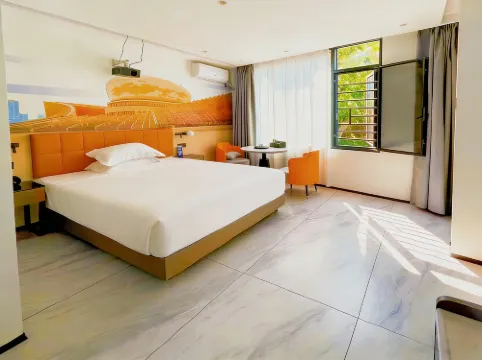 Wuping Hampton Residence Hotel