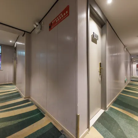 Linquan Aixin Hotel