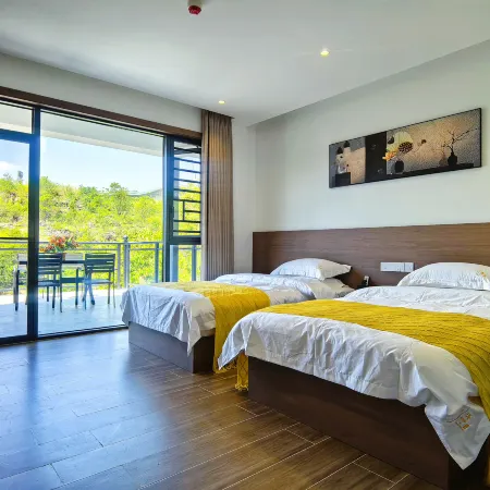 Creekside Mountain Lodge (Huangguoshu Scenic Area Ticketing Center)