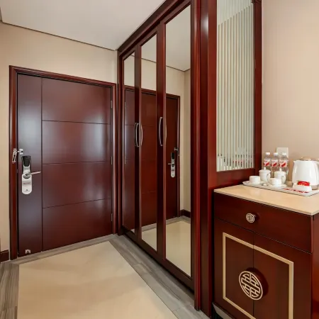Lingshi Hongyuan Leisure Club (Jinzhong Wang Family Courtyard)