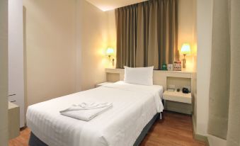 Ten Stars Hotel