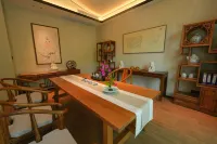 Lotus Yard Zen Hotel - Business
