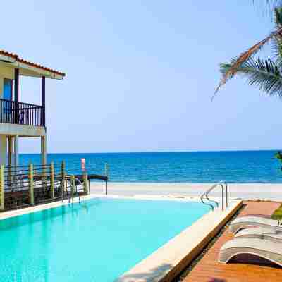Brisa Marina Beach Resort powered by Cocotel Hotel Exterior
