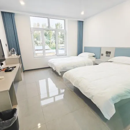 Jianshanyuan Homestay (Barkol Ancient City)