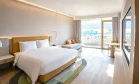 Tonglu Senbo Nature Park & Resort Hotel
